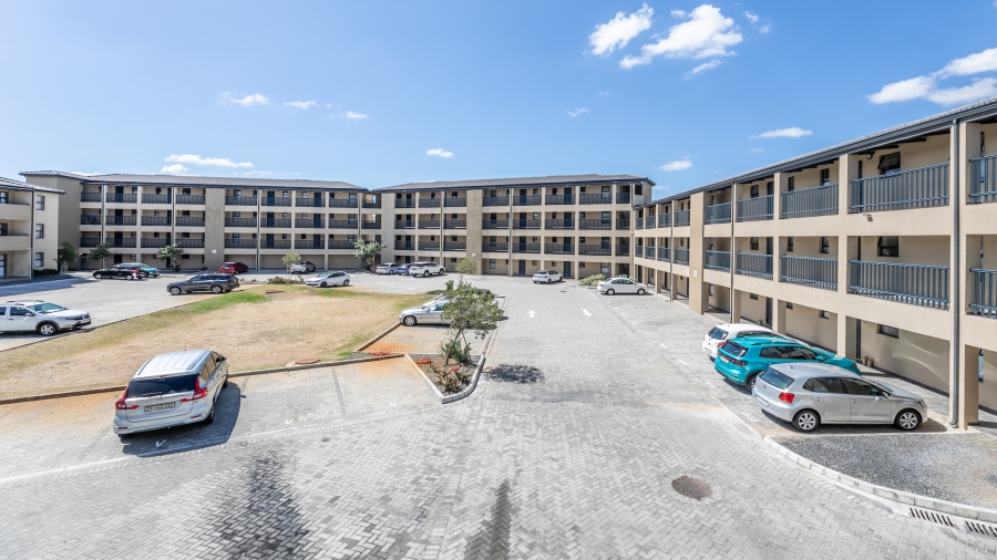 2 Bedroom Property for Sale in Parklands Western Cape
